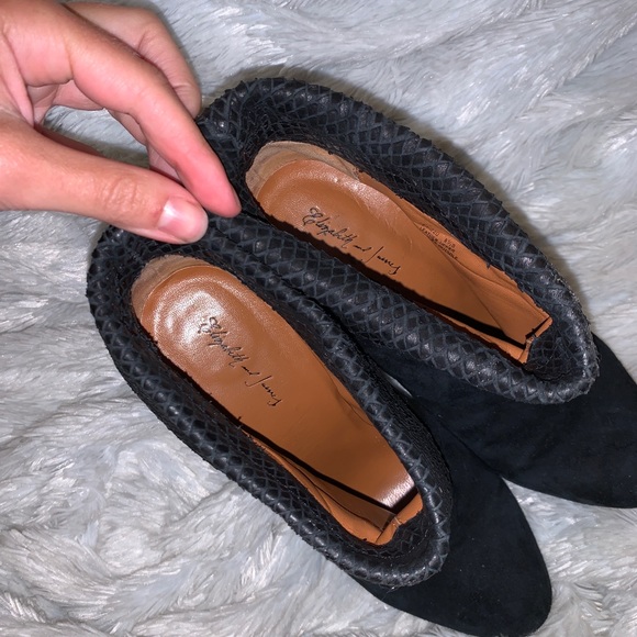 Elizabeth and James Rizzo Suede Cuff Heel 8 1/2 - Picture 7 of 11